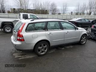 ✅ 2006 Volvo V50 2.5L Turbo • VIN: YV1MJ682762162920 • Лот: 44725505. Опубликован ранее на Copart с пробегом Не указан. Бесплатный доступ к архиву аукционных продаж из США и подробный отчёт об истории автомобиля на DreamBid. Изображение 3.