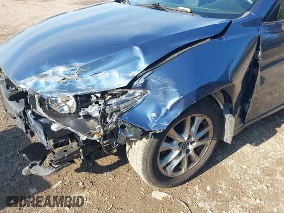 ✅ 2017 Mazda 3 Sport • VIN: 3MZBN1U77HM134209 • Lot: 42562018. Wystawiony na IAAI z przebiegiem 136 971 mil. Bezpłatny archiwum sprzedaży aukcyjnych z USA i szczegółowy raport historii pojazdu na DreamBid. Zdjęcie 6.