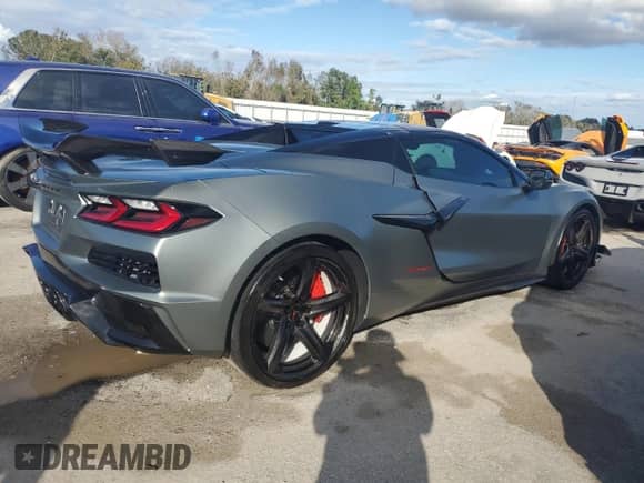 2023 Chevrolet Corvette 3LZ с VIN 1G1YF3D32P5601603, выставлен на аукционе Copart как лот 75655374 с пробегом 1 125 миль миль и На запчасти • Non repairable. История ставок и продаж доступна на DreamBid. Изображение 3.