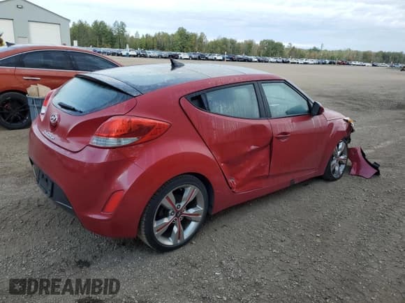 ✅ 2012 Hyundai Veloster w/Red Int • VIN: KMHTC6AD8CU053417 • Lot: 74477404. Wystawiony na Copart z przebiegiem 82 254 mil. Bezpłatny archiwum sprzedaży aukcyjnych z USA i szczegółowy raport historii pojazdu na DreamBid. Zdjęcie 3.