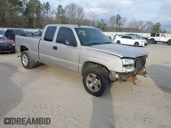✅ 2005 Chevrolet Silverado 1500 LT • VIN: 2GCEC19T751261914 • Лот: 41715626. Опубликован ранее на IAAI с пробегом 210 003 миль. Бесплатный доступ к архиву аукционных продаж из США и подробный отчёт об истории автомобиля на DreamBid. Изображение 1.