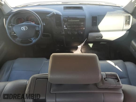 ✅ 2012 Toyota Tundra • VIN: 5TFUW5F15CX266445 • Лот: 92597695. Опубликован ранее на Copart с пробегом 340 155 миль. Бесплатный доступ к архиву аукционных продаж из США и подробный отчёт об истории автомобиля на DreamBid. Изображение 8.