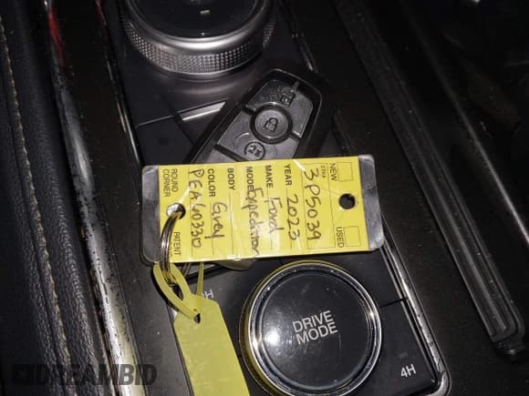 ✅ 2023 Ford Expedition Max XLT • VIN: 1FMJK1J89PEA60330 • Lot: 41381868. Wystawiony na IAAI z przebiegiem 37 240 mil. Bezpłatny archiwum sprzedaży aukcyjnych z USA i szczegółowy raport historii pojazdu na DreamBid. Zdjęcie 11.