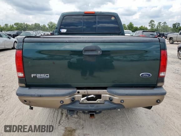 ✅ 2003 Ford F-250 XL • VIN: 1FTNW21F93EA34058 • Лот: 68593135. Опубликован ранее на Copart с пробегом 213 428 миль. Бесплатный доступ к архиву аукционных продаж из США и подробный отчёт об истории автомобиля на DreamBid. Изображение 6.
