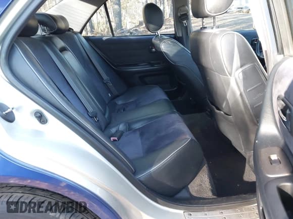 ✅ 2003 Lexus IS 300/350 • VIN: JTHBD192X30065612 • Lot: 43676423. Listed on IAAI with 270,677 mi. Free auction sales archive from the USA and detailed vehicle history report at DreamBid. Image 8.