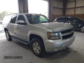 ✅ 2013 Chevrolet Suburban LT • VIN: 1GNSKJE77DR192380 • Lot: 43356259. Wystawiony na IAAI z przebiegiem 192 915 mil. Bezpłatny archiwum sprzedaży aukcyjnych z USA i szczegółowy raport historii pojazdu na DreamBid. Zdjęcie 1.