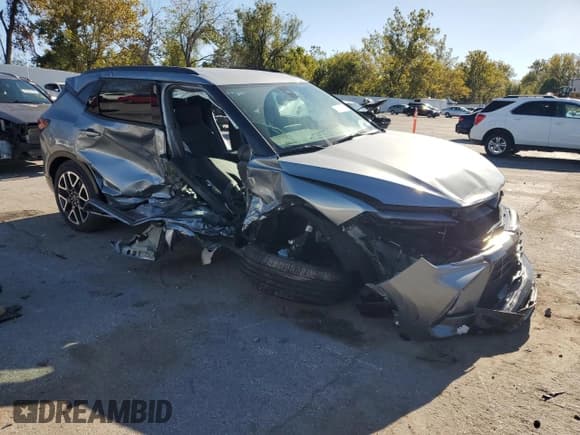 ✅ 2025 Chevrolet Blazer RS • VIN: 3GNKBERS1SS203177 • Lot: 87274505. Listed on Copart with 9,333 mi. Free auction sales archive from the USA and detailed vehicle history report at DreamBid. Image 4.