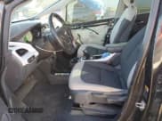 ✅ 2019 Chevrolet Bolt EV LT • VIN: 1G1FY6S04K4130662 • Lot: 85250594. Wystawiony na Copart z przebiegiem 103 765 mil. Bezpłatny archiwum sprzedaży aukcyjnych z USA i szczegółowy raport historii pojazdu na DreamBid. Zdjęcie 7.