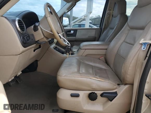 ✅ 2004 Ford Expedition Special Service • VIN: 1FMPU15L44LA34177 • Лот: 89662285. Опубликован ранее на Copart с пробегом 182 465 миль. Бесплатный доступ к архиву аукционных продаж из США и подробный отчёт об истории автомобиля на DreamBid. Изображение 7.