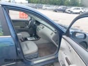 ✅ 2009 Hyundai Azera Limited • VIN: KMHFC46F29A342475 • Lot: 42936111. Listed on IAAI with 207,538 mi. Free auction sales archive from the USA and detailed vehicle history report at DreamBid. Image 5.