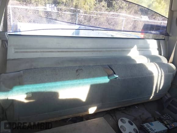 ✅ 1994 GMC Sierra 1500 SLE1 • VIN: 2GTEC19ZXR1545189 • Лот: 43587303. Размещён на IAAI с пробегом 392 935 миль миль. Получите бесплатный доступ к архиву аукционных продаж из США и посмотрите подробный отчёт об истории автомобиля на DreamBid. Изображение 8.