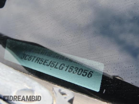 ✅ 2020 Ram 2500 Power Wagon • VIN: 3C6TR5EJ5LG163056 • Лот: 82146515. Опубликован ранее на Copart с пробегом 73 882 миль. Бесплатный доступ к архиву аукционных продаж из США и подробный отчёт об истории автомобиля на DreamBid. Изображение 10.