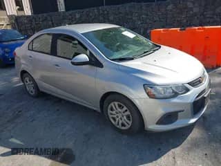 2017 Chevrolet Sonic LS с VIN 1G1JB5SG5H4174777, выставлен на аукционе IAAI как лот 43215954 с пробегом 154 486 миль миль и . История ставок и продаж доступна на DreamBid. Изображение 1.