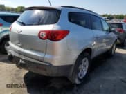 ✅ 2010 Chevrolet Traverse 2LT • VIN: 1GNLRGED9AJ260245 • Lot: 72128204. Wystawiony na Copart z przebiegiem Nie podano. Bezpłatny archiwum sprzedaży aukcyjnych z USA i szczegółowy raport historii pojazdu na DreamBid. Zdjęcie 3.
