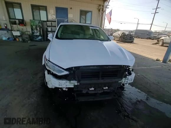 ✅ 2017 Ford Fusion Hybrid Titanium • VIN: 3FA6P0RUXHR234093 • Lot: 57997865. Wystawiony na Copart z przebiegiem 124 862 mil. Bezpłatny archiwum sprzedaży aukcyjnych z USA i szczegółowy raport historii pojazdu na DreamBid. Zdjęcie 14.