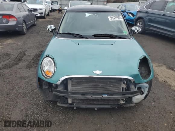 ✅ 2012 MINI Hardtop • VIN: WMWSU3C52CT256680 • Lot: 93197065. Listed on Copart with 83,851 mi. Free auction sales archive from the USA and detailed vehicle history report at DreamBid. Image 5.