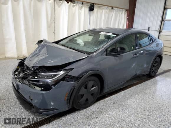 2025 Toyota Prius LE with VIN JTDACAAU3S3056891, listed as a Copart auction lot 86232595 with 9,042 mi miles and Non repairable. Bid and sale history available at DreamBid. Image 1.