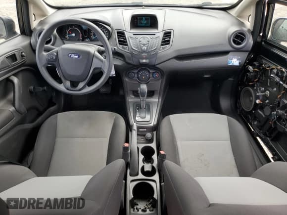 ✅ 2016 Ford Fiesta S • VIN: 3FADP4TJ9GM208643 • Lot: 82387285. Wystawiony na Copart z przebiegiem 62 783 mil. Bezpłatny archiwum sprzedaży aukcyjnych z USA i szczegółowy raport historii pojazdu na DreamBid. Zdjęcie 8.