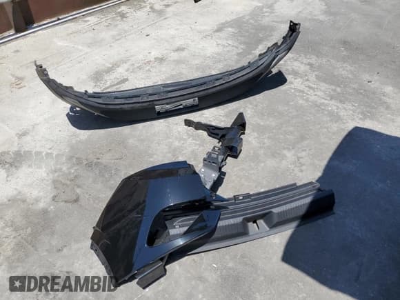 ✅ 2021 Volkswagen ID.4 1st Edition • VIN: WVGDMPE22MP011907 • Лот: 58444275. Опубликован ранее на Copart с пробегом 22 460 миль. Бесплатный доступ к архиву аукционных продаж из США и подробный отчёт об истории автомобиля на DreamBid. Изображение 12.