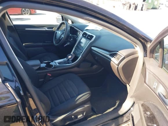 ✅ 2016 Ford Fusion SE • VIN: 3FA6P0HD5GR237323 • Lot: 43580000. Listed on IAAI with 105,117 mi. Free auction sales archive from the USA and detailed vehicle history report at DreamBid. Image 5.