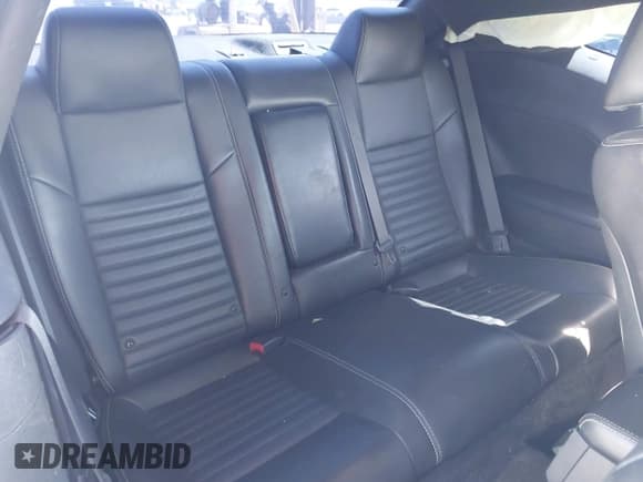 ✅ 2013 Dodge Challenger R/T Classic • VIN: 2C3CDYBT5DH611493 • Lot: 42227574. Wystawiony na IAAI z przebiegiem 76 907 mil. Bezpłatny archiwum sprzedaży aukcyjnych z USA i szczegółowy raport historii pojazdu na DreamBid. Zdjęcie 8.