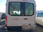 ✅ 2019 Ford Transit • VIN: 1FTYE1CM6KKA74930 • Lot: 41020843. Wystawiony na IAAI z przebiegiem 104 218 mil. Bezpłatny archiwum sprzedaży aukcyjnych z USA i szczegółowy raport historii pojazdu na DreamBid. Zdjęcie 16.