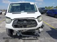 ✅ 2017 Ford Transit • VIN: 1FTYE1ZM1HKA40054 • Lot: 42844855. Wystawiony na IAAI z przebiegiem Nie podano. Bezpłatny archiwum sprzedaży aukcyjnych z USA i szczegółowy raport historii pojazdu na DreamBid. Zdjęcie 6.