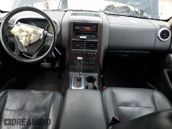 ✅ 2007 Ford Explorer Limited • VIN: 1FMEU75E87UA42146 • Лот: 78501104. Опубликован ранее на Copart с пробегом Не указан. Бесплатный доступ к архиву аукционных продаж из США и подробный отчёт об истории автомобиля на DreamBid. Изображение 8.