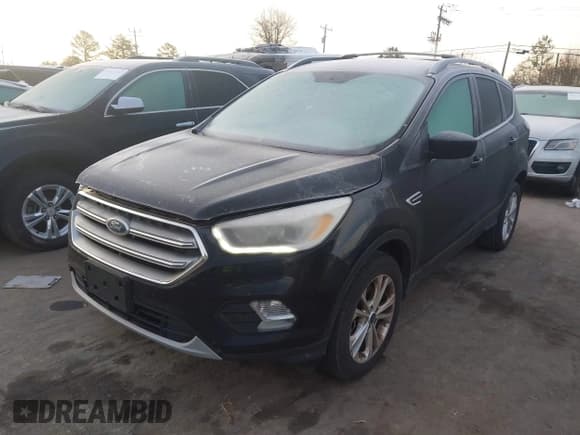✅ 2017 Ford Escape SE • VIN: 1FMCU9GD3HUE56055 • Lot: 43849635. Wystawiony na IAAI z przebiegiem 96 655 mil. Bezpłatny archiwum sprzedaży aukcyjnych z USA i szczegółowy raport historii pojazdu na DreamBid. Zdjęcie 17.