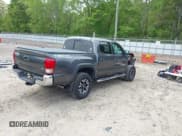 ✅ 2017 Toyota Tacoma SR5 • VIN: 3TMAZ5CN7HM026618 • Lot: 42033682. Wystawiony na IAAI z przebiegiem 96 430 mil. Bezpłatny archiwum sprzedaży aukcyjnych z USA i szczegółowy raport historii pojazdu na DreamBid. Zdjęcie 4.