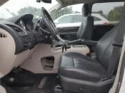 ✅ 2016 Chrysler Town & Country Touring L Anniversary Edition • VIN: 2C4RC1CGXGR121034 • Лот: 85331795. Опубликован ранее на Copart с пробегом 155 068 миль. Бесплатный доступ к архиву аукционных продаж из США и подробный отчёт об истории автомобиля на DreamBid. Изображение 7.