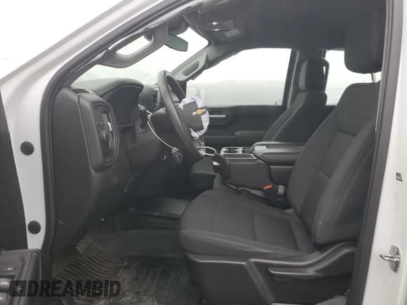 ✅ 2022 Chevrolet Silverado 1500 Work Truck • VIN: 1GCPAAEK2NZ529013 • Lot: 43654455. Wystawiony na Copart z przebiegiem 22 609 mil. Bezpłatny archiwum sprzedaży aukcyjnych z USA i szczegółowy raport historii pojazdu na DreamBid. Zdjęcie 7.