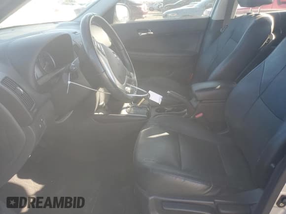 ✅ 2011 Hyundai Elantra SE • VIN: KMHDC8AEXBU117996 • Lot: 82757795. Listed on Copart with 129,668 mi. Free auction sales archive from the USA and detailed vehicle history report at DreamBid. Image 7.