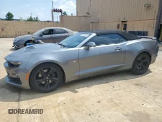 ✅ 2019 Chevrolet Camaro 2SS • VIN: 1G1FH3D7XK0136689 • Лот: 63433075. Опубликован ранее на Copart с пробегом 136 969 миль. Бесплатный доступ к архиву аукционных продаж из США и подробный отчёт об истории автомобиля на DreamBid. Изображение 1.
