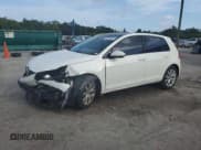 ✅ 2019 Volkswagen Golf S • VIN: 3VWW57AU9KM030200 • Lot: 65082885. Wystawiony na Copart z przebiegiem 69 270 mil. Bezpłatny archiwum sprzedaży aukcyjnych z USA i szczegółowy raport historii pojazdu na DreamBid. Zdjęcie 1.