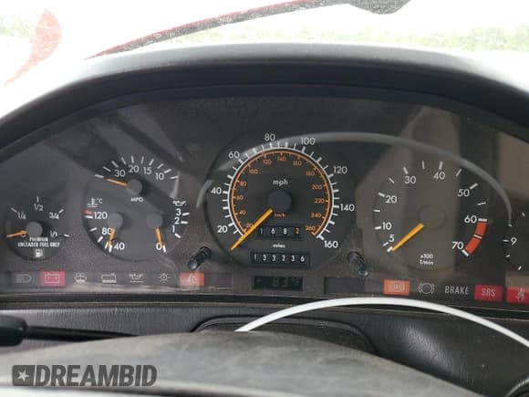 ✅ 1991 Mercedes-Benz 500 • VIN: WDBFA66E6MF024608 • Lot: 54000325. Listed on Copart with 133,236 mi. Free auction sales archive from the USA and detailed vehicle history report at DreamBid. Image 9.