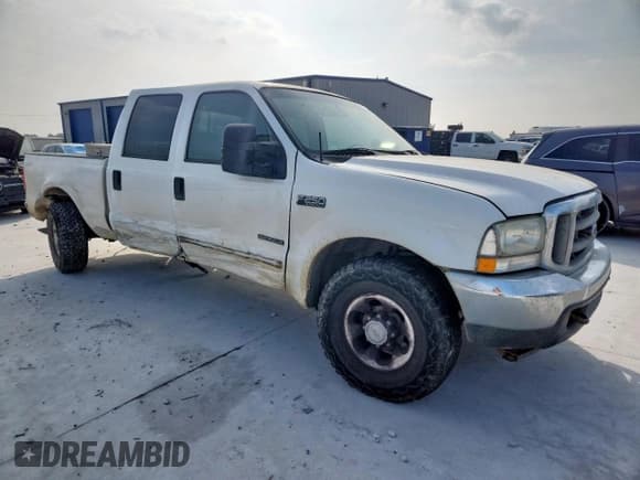 ✅ 2002 Ford F-250 XL • VIN: 1FTNW20F82EA21737 • Лот: 93669585. Опубликован ранее на Copart с пробегом 241 098 миль. Бесплатный доступ к архиву аукционных продаж из США и подробный отчёт об истории автомобиля на DreamBid. Изображение 4.
