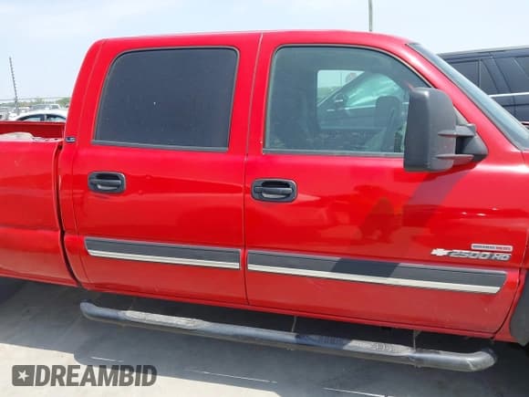 ✅ 2004 Chevrolet Silverado 2500HD LS • VIN: 1GCHC23144F163974 • Лот: 42315849. Опубликован ранее на IAAI с пробегом 273 527 миль. Бесплатный доступ к архиву аукционных продаж из США и подробный отчёт об истории автомобиля на DreamBid. Изображение 13.