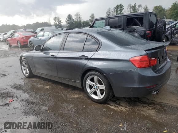 ✅ 2015 BMW 3 Series 328i • VIN: WBA3C1C54FP853693 • Lot: 70545565. Listed on Copart with 70,141 mi. Free auction sales archive from the USA and detailed vehicle history report at DreamBid. Image 2.