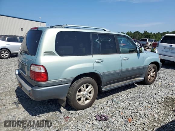 ✅ 2005 Lexus LX 470 • VIN: JTJHT00W853553013 • Lot: 59318195. Listed on Copart with 389,035 mi. Free auction sales archive from the USA and detailed vehicle history report at DreamBid. Image 3.