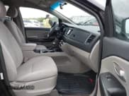 ✅ 2021 Kia Sedona LX • VIN: KNDMB5C18M6668080 • Lot: 43214698. Listed on IAAI with 80,265 mi. Free auction sales archive from the USA and detailed vehicle history report at DreamBid. Image 5.