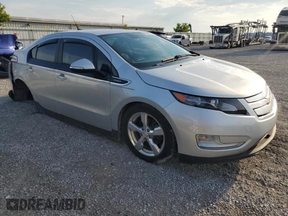 ✅ 2013 Chevrolet Volt • VIN: 1G1RA6E43DU114181 • Lot: 63003234. Wystawiony na Copart z przebiegiem 176 293 mil. Bezpłatny archiwum sprzedaży aukcyjnych z USA i szczegółowy raport historii pojazdu na DreamBid. Zdjęcie 4.