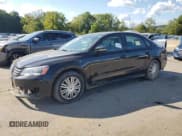 ✅ 2014 Volkswagen Passat S • VIN: 1VWAP7A39EC013706 • Lot: 69646255. Wystawiony na Copart z przebiegiem 139 674 mil. Bezpłatny archiwum sprzedaży aukcyjnych z USA i szczegółowy raport historii pojazdu na DreamBid. Zdjęcie 1.