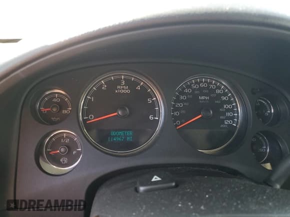 ✅ 2014 Chevrolet Suburban LT • VIN: 1GNSKJE70ER122317 • Lot: 76000434. Wystawiony na Copart z przebiegiem Nie podano. Bezpłatny archiwum sprzedaży aukcyjnych z USA i szczegółowy raport historii pojazdu na DreamBid. Zdjęcie 9.