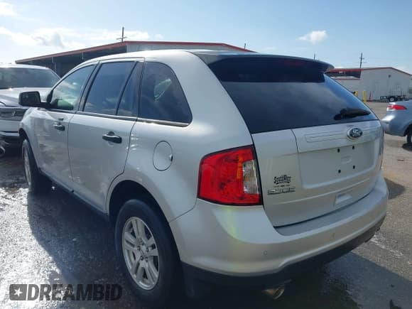 ✅ 2011 Ford Edge SE • VIN: 2FMDK3GC5BBA11389 • Lot: 42802826. Wystawiony na IAAI z przebiegiem 206 130 mil. Bezpłatny archiwum sprzedaży aukcyjnych z USA i szczegółowy raport historii pojazdu na DreamBid. Zdjęcie 3.