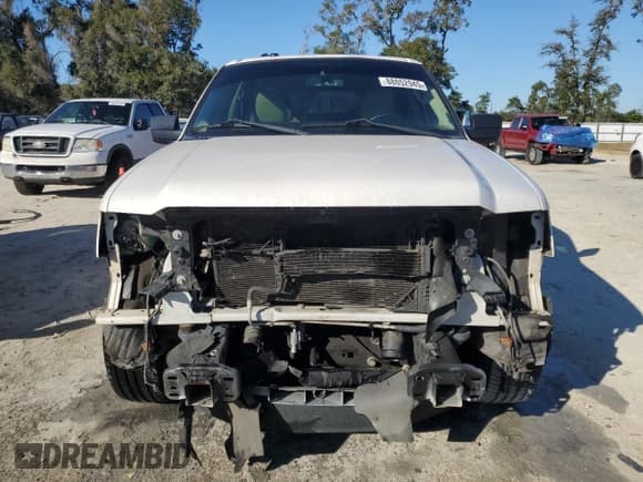 ✅ 2016 Ford Expedition Max XLT • VIN: 1FMJK1HT0GEF23675 • Lot: 88052945. Listed on Copart with 194,002 mi. Free auction sales archive from the USA and detailed vehicle history report at DreamBid. Image 5.