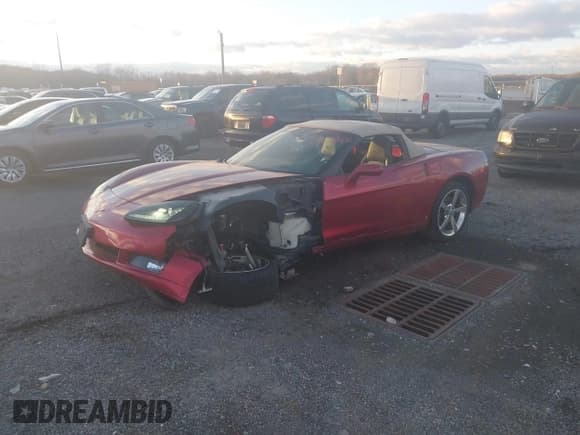 ✅ 2008 Chevrolet Corvette • VIN: 1G1YY36W985120265 • Lot: 43638631. Wystawiony na IAAI z przebiegiem 114 357 mil. Bezpłatny archiwum sprzedaży aukcyjnych z USA i szczegółowy raport historii pojazdu na DreamBid. Zdjęcie 17.