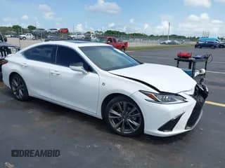 ✅ 2021 Lexus ES 350 F Sport • VIN: 58AGZ1B19MU090350 • Lot: 42636394. Wystawiony na IAAI z przebiegiem 53 333 mil. Bezpłatny archiwum sprzedaży aukcyjnych z USA i szczegółowy raport historii pojazdu na DreamBid. Zdjęcie 1.