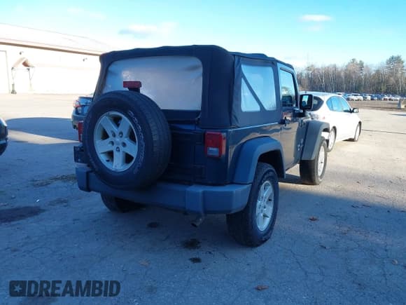 ✅ 2008 Jeep Wrangler X • VIN: 1J4FA24138L516136 • Lot: 43832818. Listed on IAAI with 308,393 mi. Free auction sales archive from the USA and detailed vehicle history report at DreamBid. Image 4.