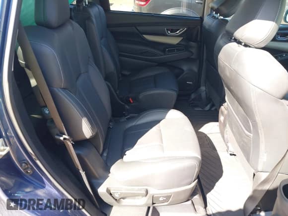 ✅ 2021 Subaru Ascent Limited • VIN: 4S4WMAPD0M3406311 • Lot: 41865161. Listed on IAAI with 86,631 mi. Free auction sales archive from the USA and detailed vehicle history report at DreamBid. Image 8.